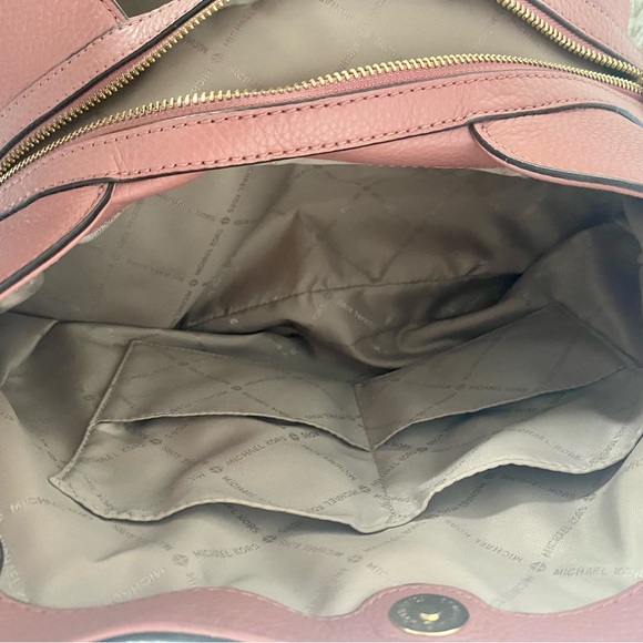Michael Kors Pink Shoulder Bag - Picture 5 of 9